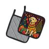 Yellow Labrador Retriever Christmas Pair of Pot Holders Kitchen Heat Resistant Pot Holders Sets Oven Hot Pads for Cooking Baking BBQ, 7 1/2 x 7 1/2